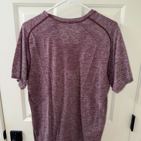 lululemon athletica Maroon Short Sleeve Tee - Picture 3 of 6